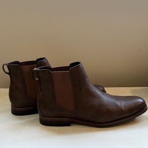 Amazon Essentials Men's Rich Brown Leather Boots